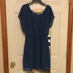 City Triangles Flowy blue short dress
